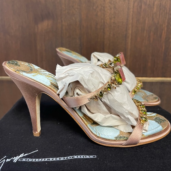 Giuseppe Zanotti jeweled bling gemstone satin heel - Picture 7 of 12
